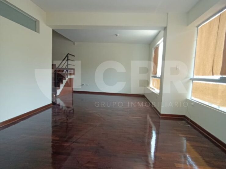 VENTA DEPARTAMENTO DUPLEX EN SURCO